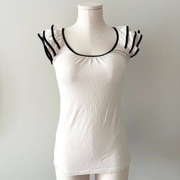 H&M Ruffled Sleeve Top Womens  Size XS Cream with Black Trim - Picture 1 of 6